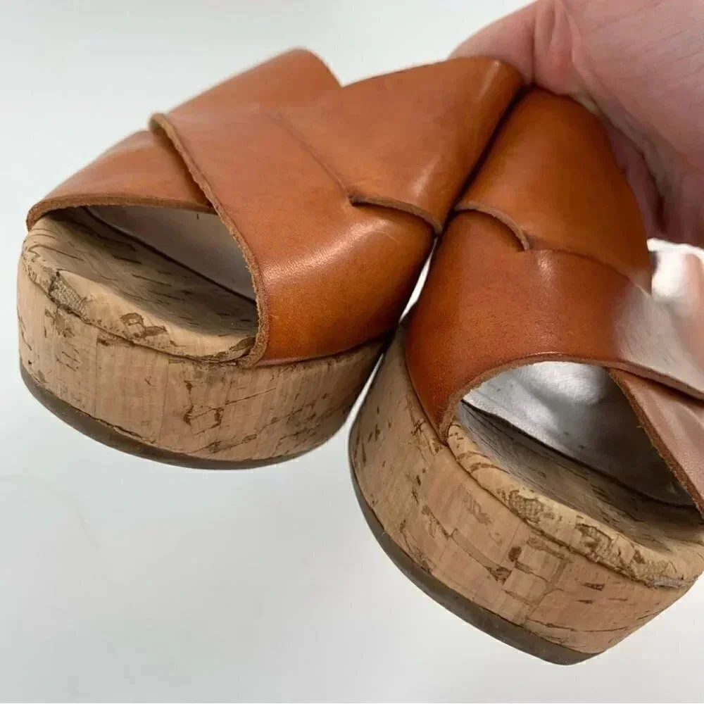 Made in Italy womens sandals size 9 tan leather cork chunky platforms